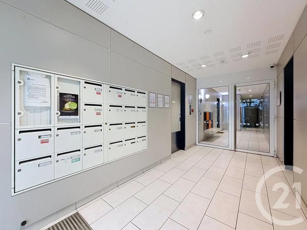 Appartement T3 à vendre  3 pièces - 60,50 m 2   MASSY  - 91