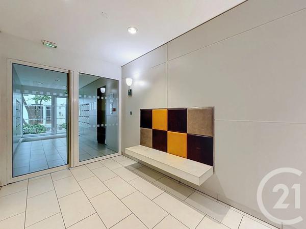 Appartement T3 à vendre  3 pièces - 60,50 m 2   MASSY  - 91