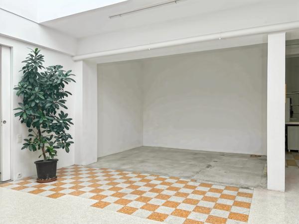 NICE - GRAND LOCAL COMMERCIAL - ATELIER - BUREAUX