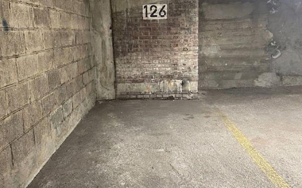 Stationnement à vendre