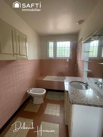 Maison familiale avec garages et jardin – La Tour-du-Pin