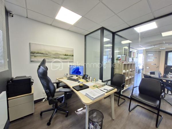 Local d'activités de 78,84 m²