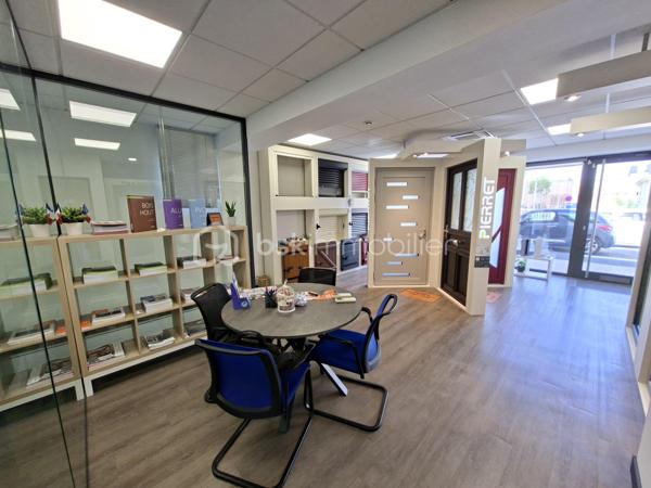 Local d'activités de 78,84 m²