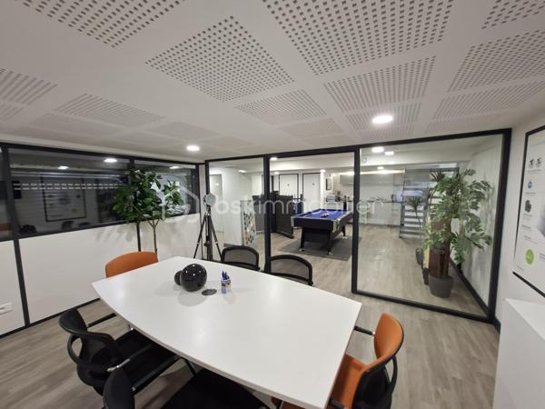 Local d'activités de 78,84 m²