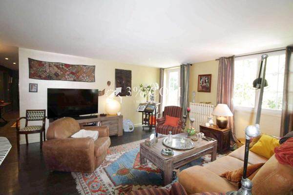 Maison 9 pièce(s) 7 chambre(s) 290 m²