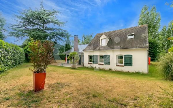 Maison à vendre    7 pièces •  Marolles-en-Brie