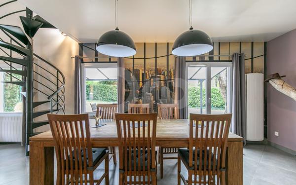 Maison à vendre    7 pièces •  Marolles-en-Brie