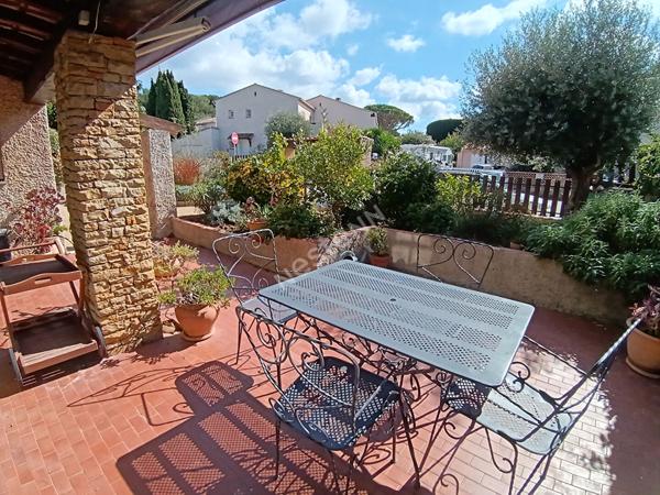 Maison T5 en R+1 de 145 m² sur un terrain de 331 m²