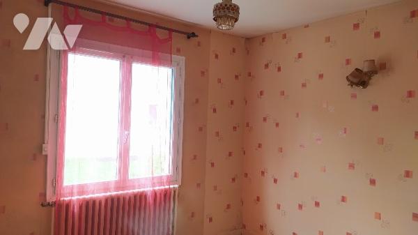 A vendre maison de ville, sur TINCHEBRAY-BOCAGE,