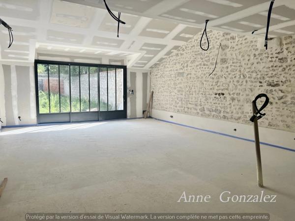 ORLEANS CENTRE, à vendre plateau d'appartement duplex de 112 m2 avec jardin de 82,50 m2 et place de parking et/ou garage box de 25m2