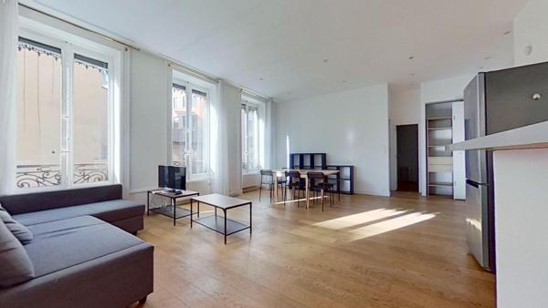 37 rue Paul Chenavard Lyon 69001 – T3 Meublé – 1400 €CC