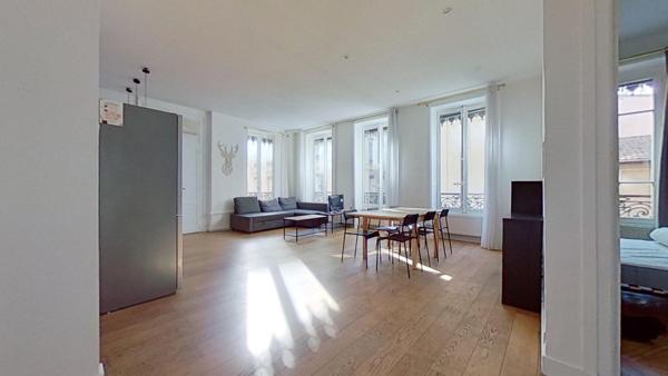 37 rue Paul Chenavard Lyon 69001 – T3 Meublé – 1400 €CC