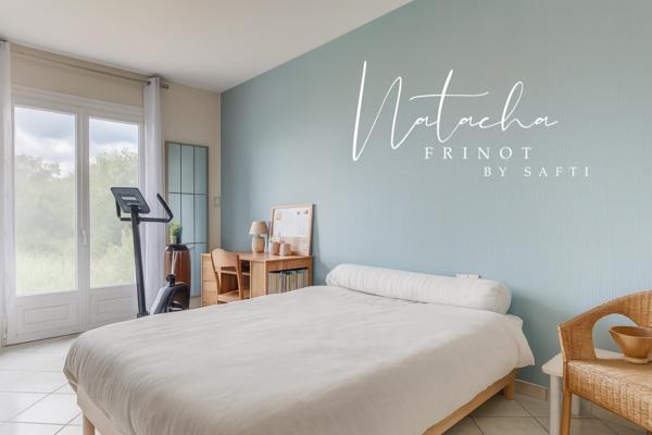 Une maison familiale avec sous-sol complet, jardin arboré et piscine, au cœur de Fronton