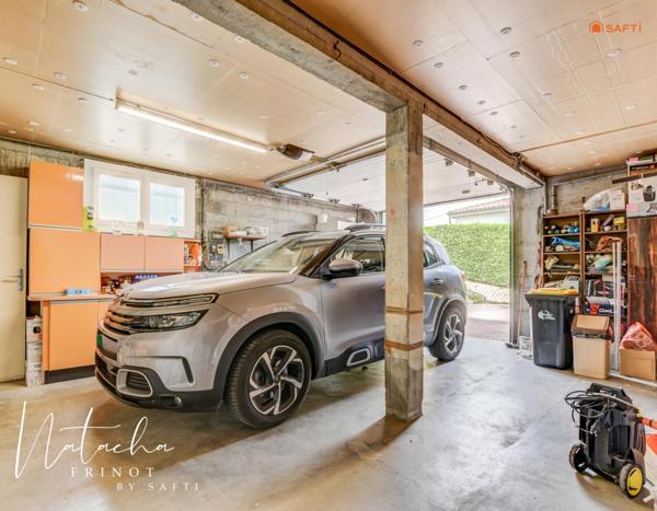 Une maison familiale avec sous-sol complet, jardin arboré et piscine, au cœur de Fronton
