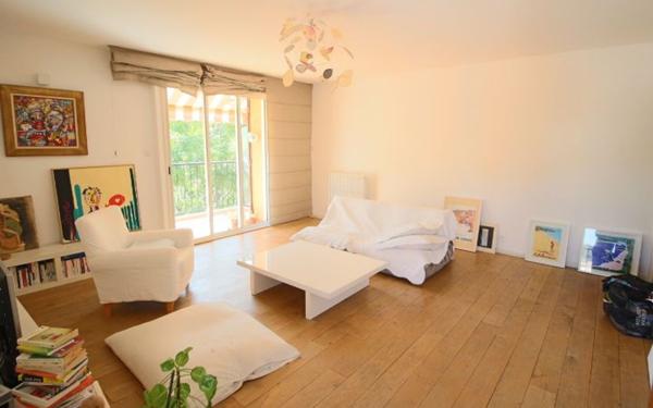 Appartement à louer    3 pièces •  Ollioules