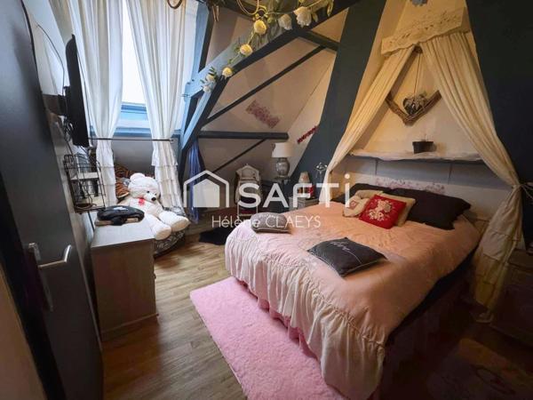 Maison semi mitoyenne - semi plain pied - Jardin - Garage