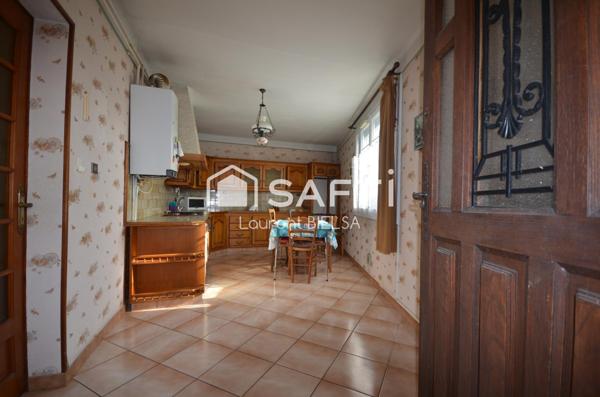 Maison de 140 m2 3 ou 4 chbs + garage-Atelier