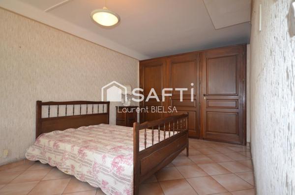 Maison de 140 m2 3 ou 4 chbs + garage-Atelier