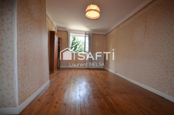 Maison de 140 m2 3 ou 4 chbs + garage-Atelier