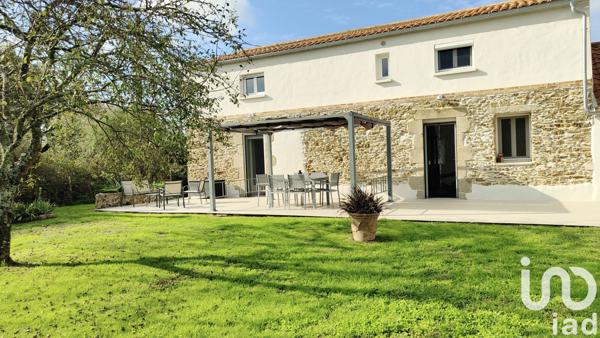 Maison à vendre 9 pièces 275 m² Grosbreuil