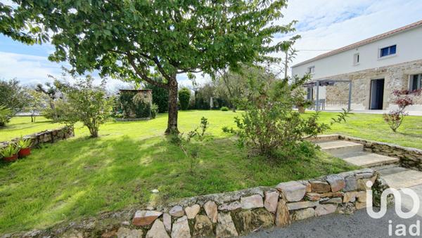 Maison à vendre 9 pièces 275 m² Grosbreuil