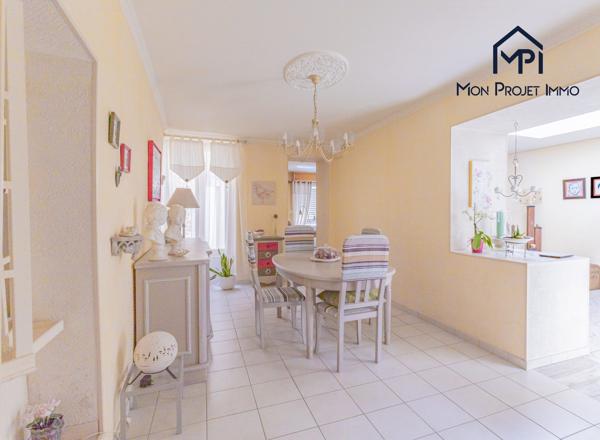 MAISON DE BOURG - 156 M² - MONTSÛRS
