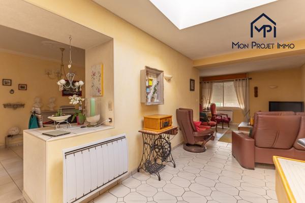MAISON DE BOURG - 156 M² - MONTSÛRS