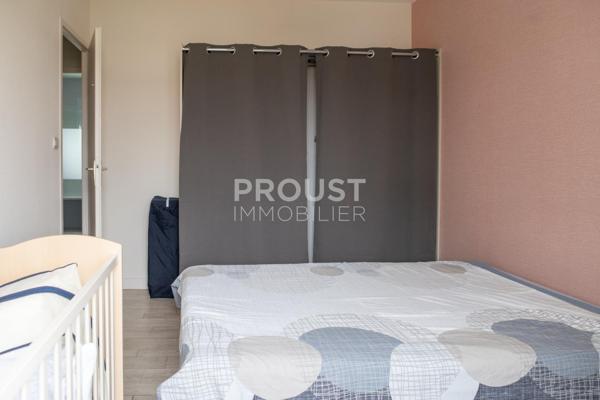 En exclusivité, mauzé sur le mignon pavillon de plain-pied 3 chambres, jardin et garage.