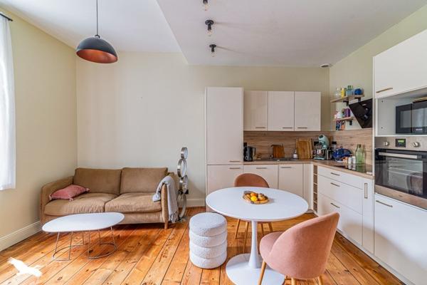 Appartement à vendre |                                       Bordeaux |                                        2 pièces  |  42 m²