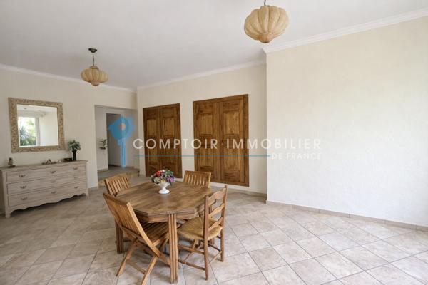 Mas
                                                                                                                                                                                                                                                                                                                        12 pièce(s)                                                                                                                                                                                                          8 chambre(s)                                                                                                                                                                                                          424  m²