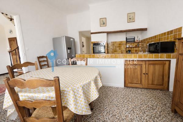 Mas
                                                                                                                                                                                                                                                                                                                        12 pièce(s)                                                                                                                                                                                                          8 chambre(s)                                                                                                                                                                                                          424  m²