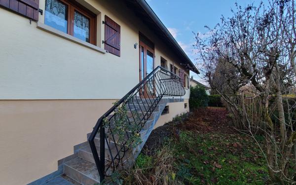 Maison à vendre    6 pièces • 157 m2 Bavilliers