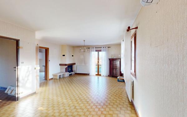 Maison à vendre    6 pièces • 157 m2 Bavilliers