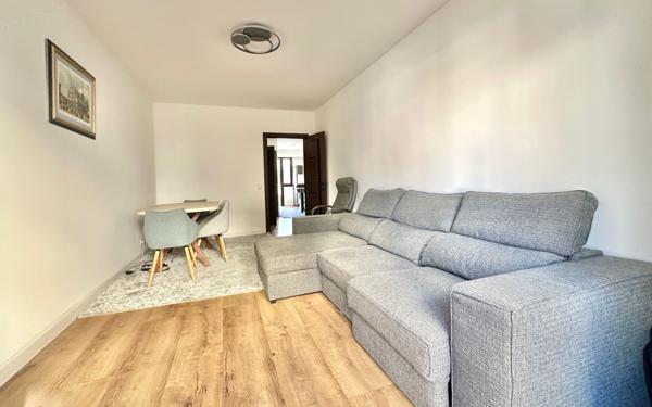 Appartement à vendre    2 pièces • 48 m2 Nice