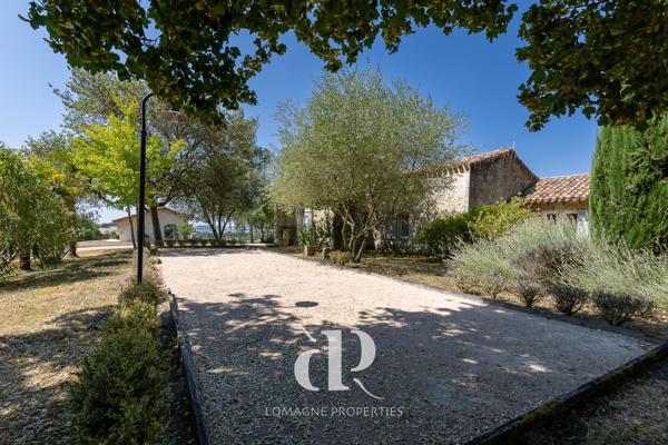 Lectoure (32700) Propriété de Luxe avec Gîte et Deux Piscines