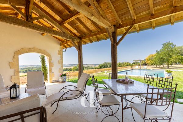 Lectoure (32700) Propriété de Luxe avec Gîte et Deux Piscines