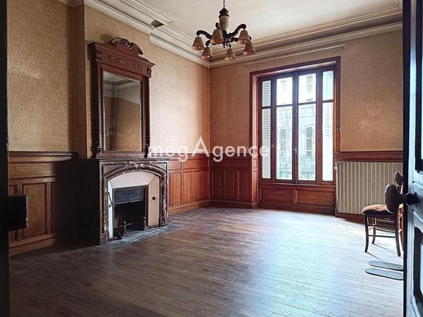 Maison à VIERZON, 18100 - 7 pièces 210m²