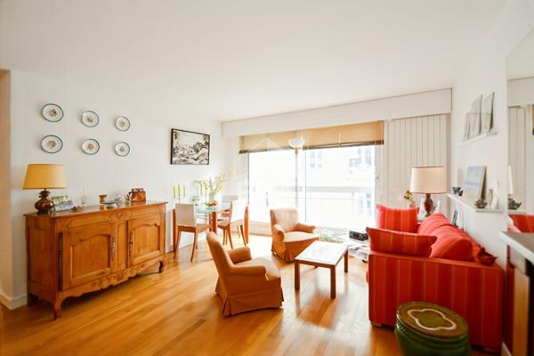 PARIS 15ème, CONVENTION, 2 Pièces 47 m² Balcon, Parking et Cave.