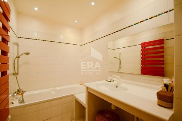 PARIS 15ème, CONVENTION, 2 Pièces 47 m² Balcon, Parking et Cave.