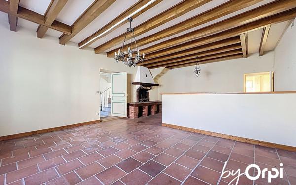 Maison à vendre    11 pièces • 317 m2 Saint-Gervais-d'Auvergne