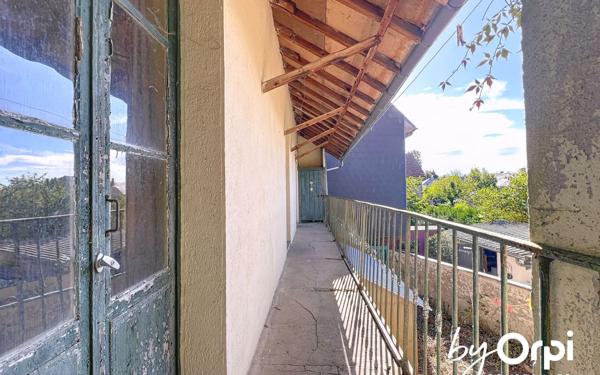 Maison à vendre    11 pièces • 317 m2 Saint-Gervais-d'Auvergne