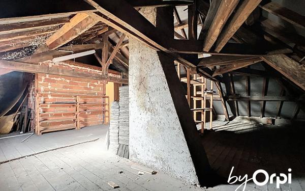 Maison à vendre    11 pièces • 317 m2 Saint-Gervais-d'Auvergne