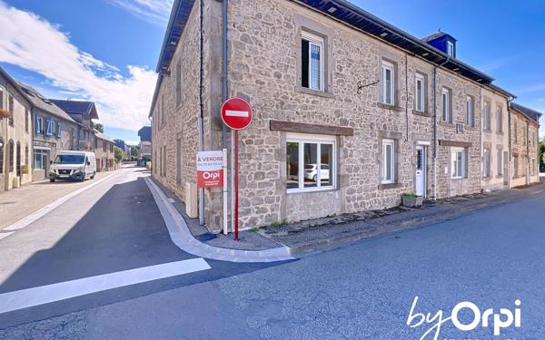 Maison à vendre    11 pièces • 317 m2 Saint-Gervais-d'Auvergne
