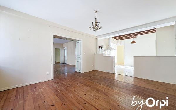 Maison à vendre    11 pièces • 317 m2 Saint-Gervais-d'Auvergne