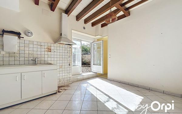 Maison à vendre    11 pièces • 317 m2 Saint-Gervais-d'Auvergne