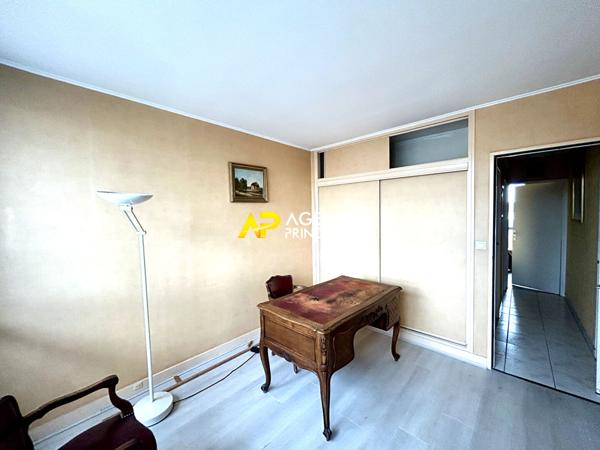 BEZONS _ Appartement 3 pièces 55,02 m2 €184 000 ** - Référence 4437