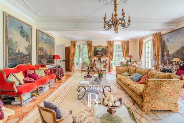 Aix-en-Provence, Bastide 23 Chambres -  1 038 m² à vendre