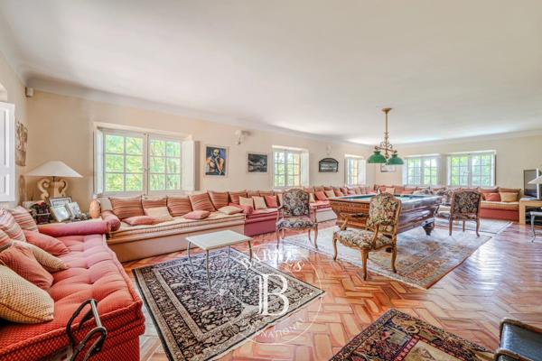 Aix-en-Provence, Bastide 23 Chambres -  1 038 m² à vendre
