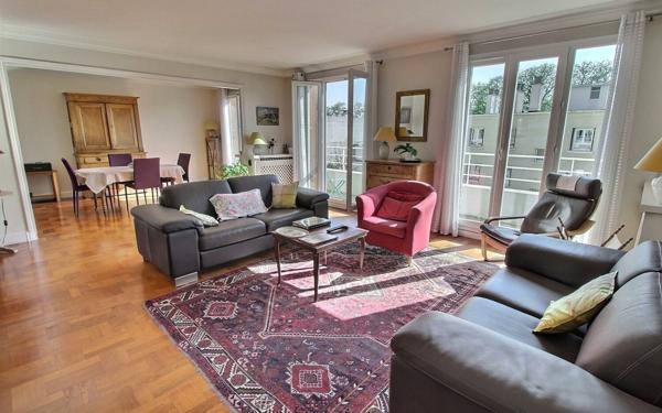Appartement à vendre    5 pièces • 120,11 m2 Fontenay-sous-Bois