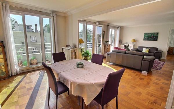 Appartement à vendre    5 pièces • 120,11 m2 Fontenay-sous-Bois